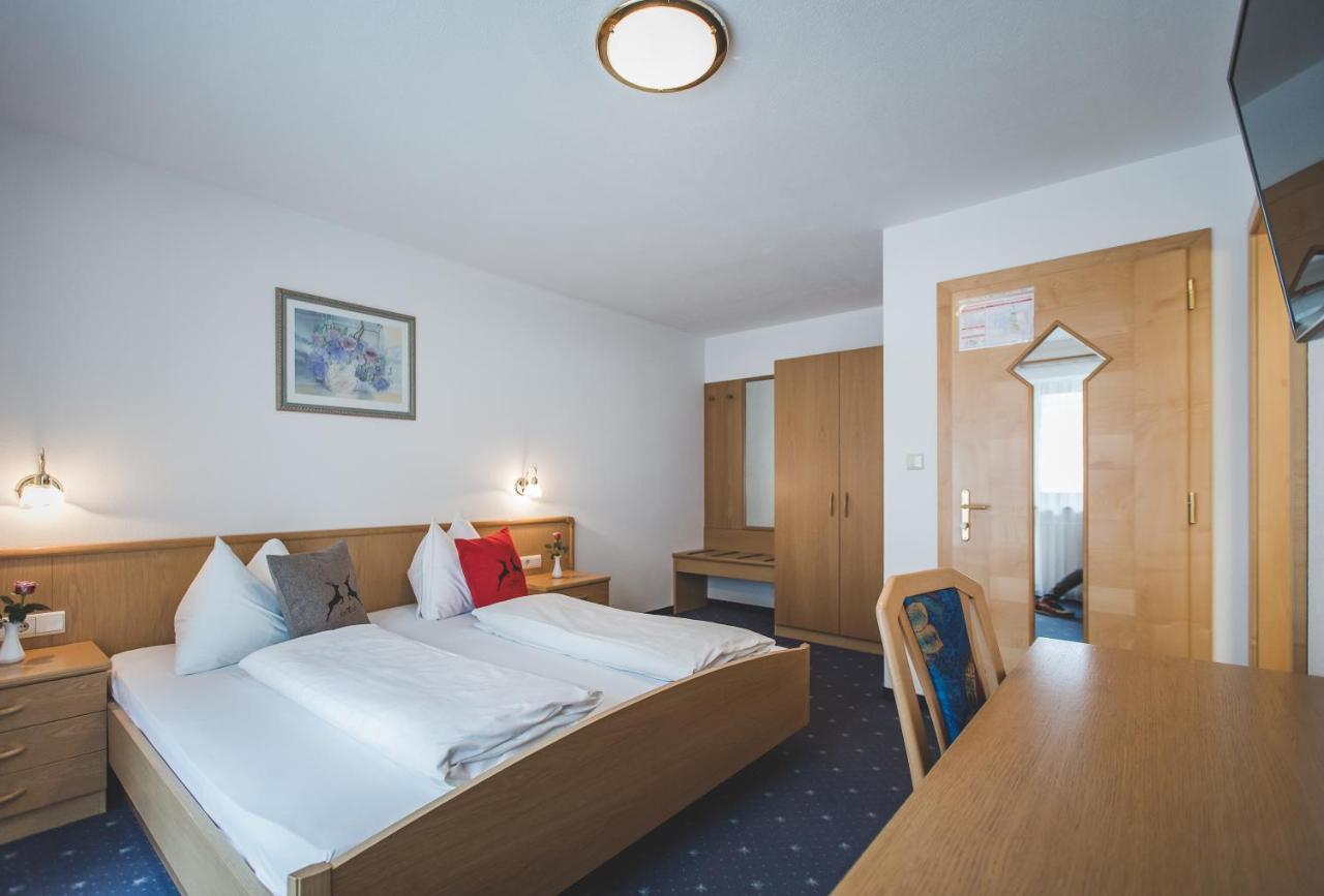Garni Appartement Alpenresidence Cadipietra Eksteriør billede
