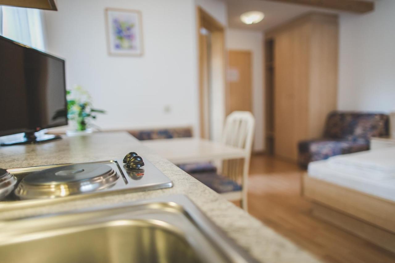 Garni Appartement Alpenresidence Cadipietra Eksteriør billede